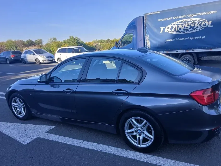 BMW Seria 3 F30/F31/F34 320d — imagine 4
