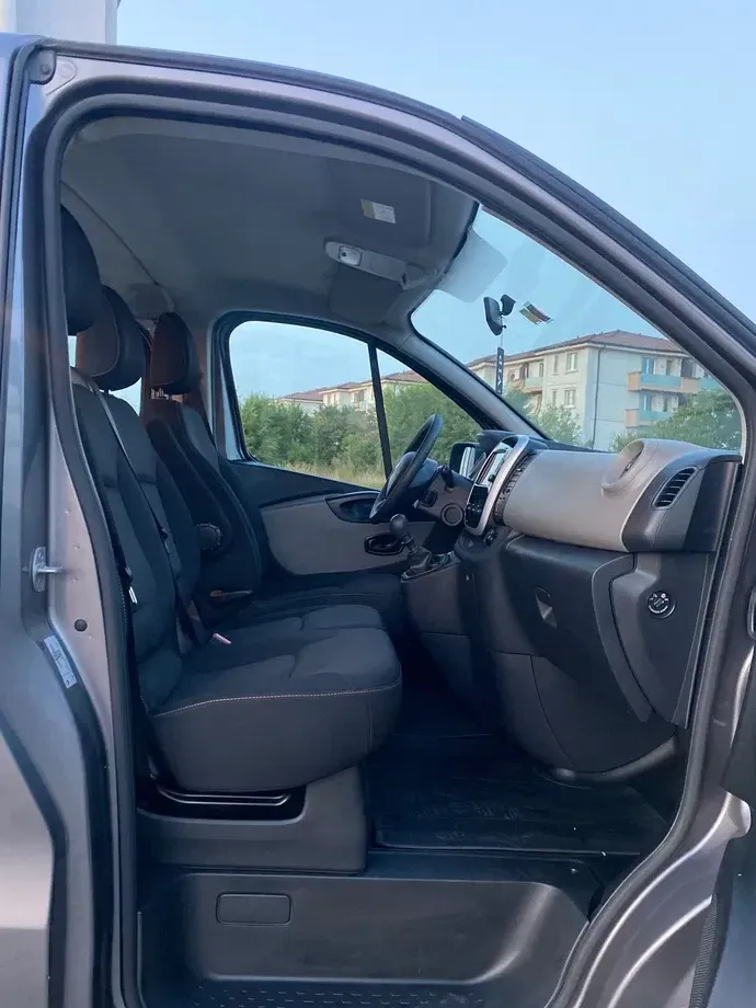 Renault Trafic — imagine 6