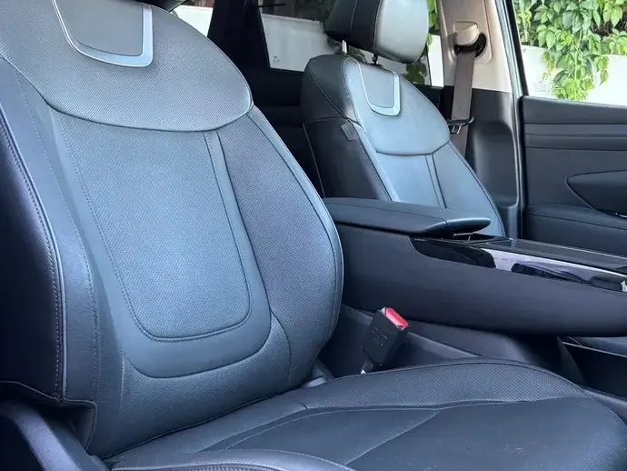 Hyundai Tucson IV 1.6 l 215 CP 4WD 6AT HEV Luxury