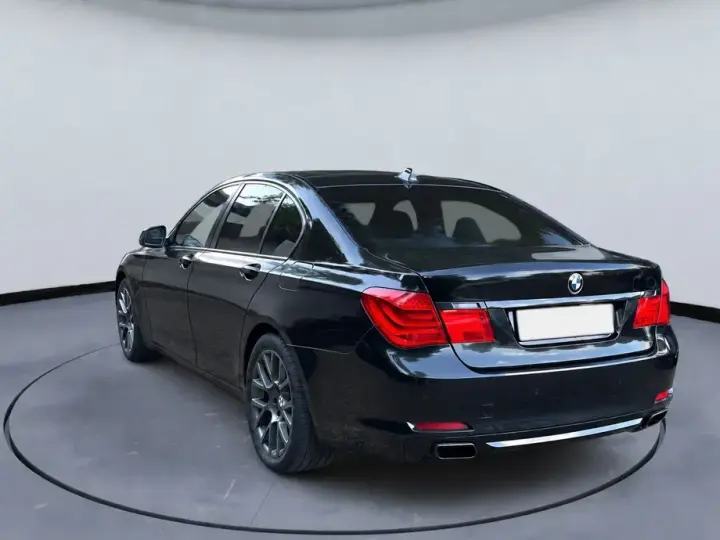BMW Seria 7 F01/F02