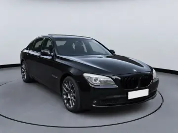 BMW Seria 7 F01/F02