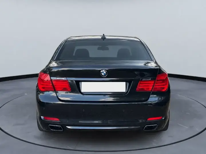 BMW Seria 7 F01/F02