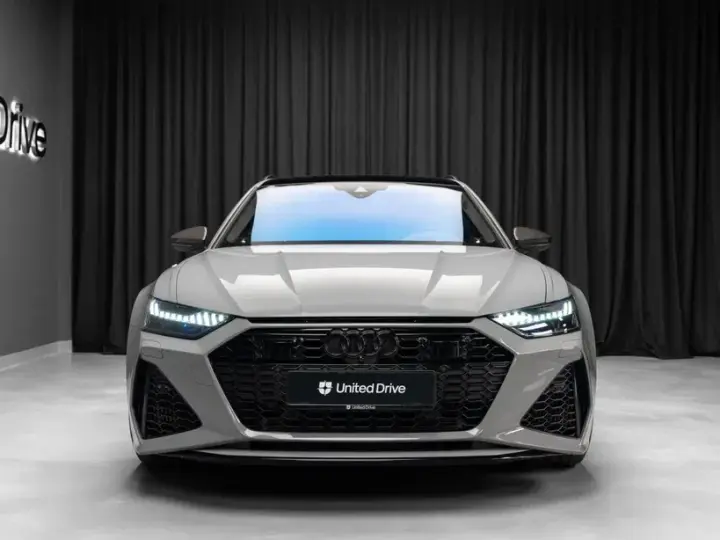 Audi RS 6 C8 4.0 TFSI quattro Tiptronic