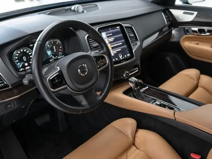 Volvo XC 90 D5 AWD Geartronic Momentum