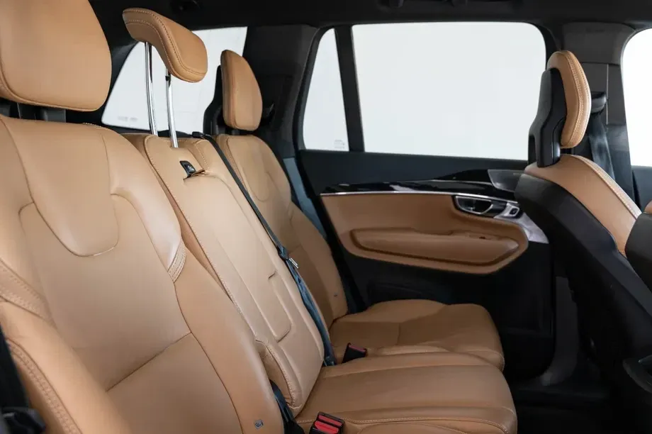 Volvo XC 90 D5 AWD Geartronic Momentum — imagine 8