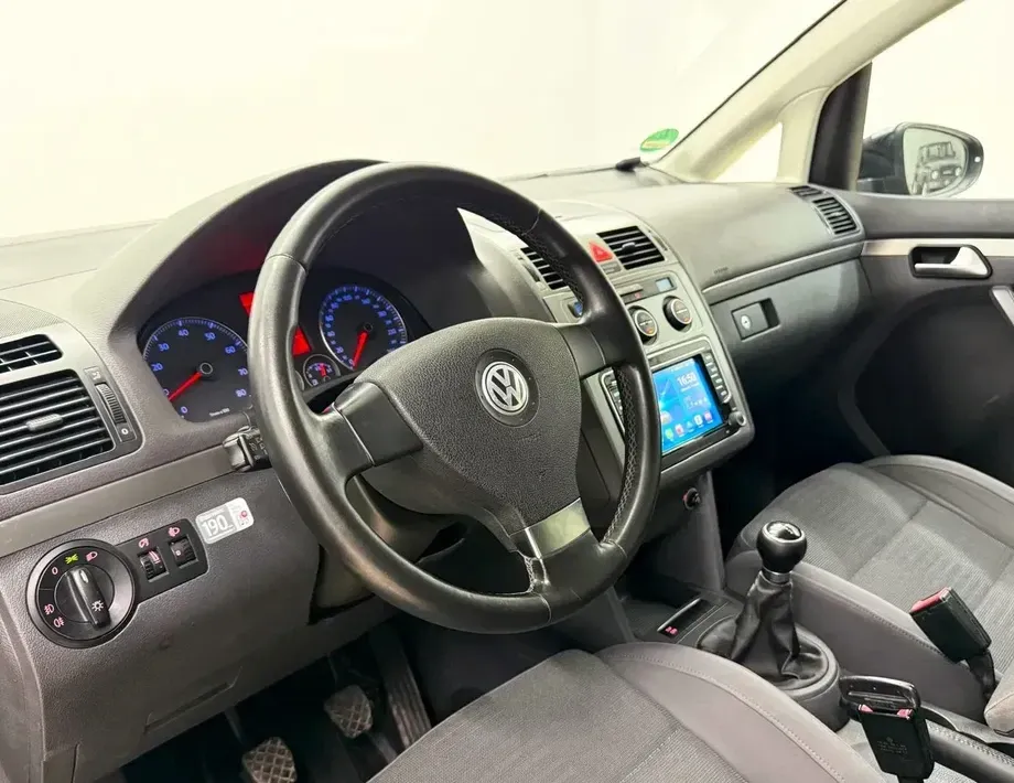 Volkswagen Touran I 1.4 TSI Trendline — imagine 8