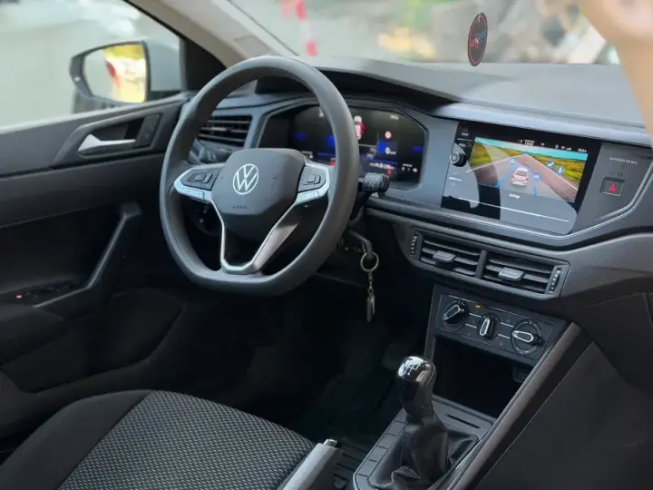 Volkswagen Polo VI 1.0 MPI Base