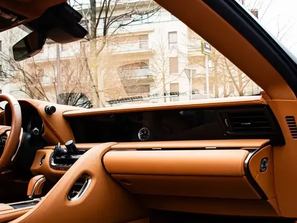 Lexus LC 500 5.0L 10AT Luxury