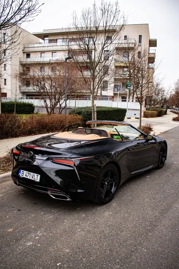 Lexus LC 500 5.0L 10AT Luxury — imagine 2