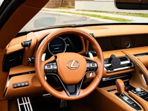 Lexus LC 500 5.0L 10AT Luxury