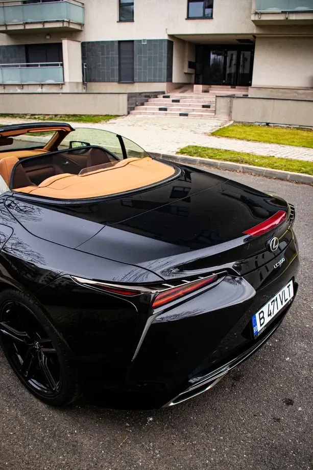 Lexus LC 500 5.0L 10AT Luxury — imagine 9
