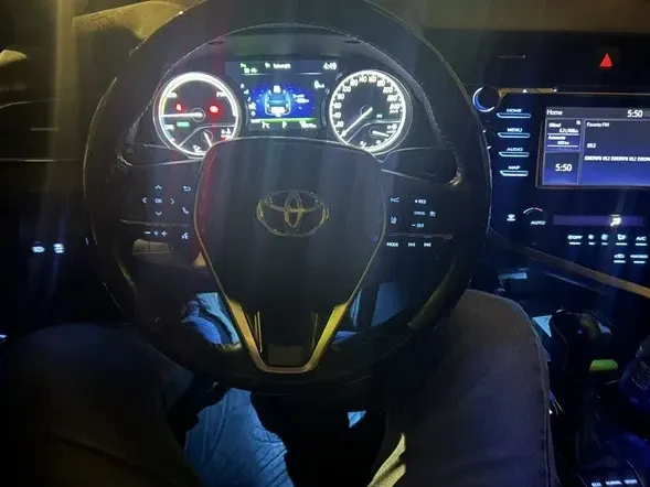 Toyota Camry VIII — imagine 8