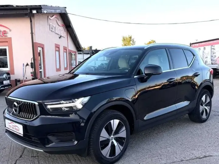 Volvo XC 40 Recharge T4 Twin Engine AT7 Inscription Expression