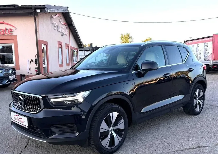 Volvo XC 40 Recharge T4 Twin Engine AT7 Inscription Expression — imagine 3