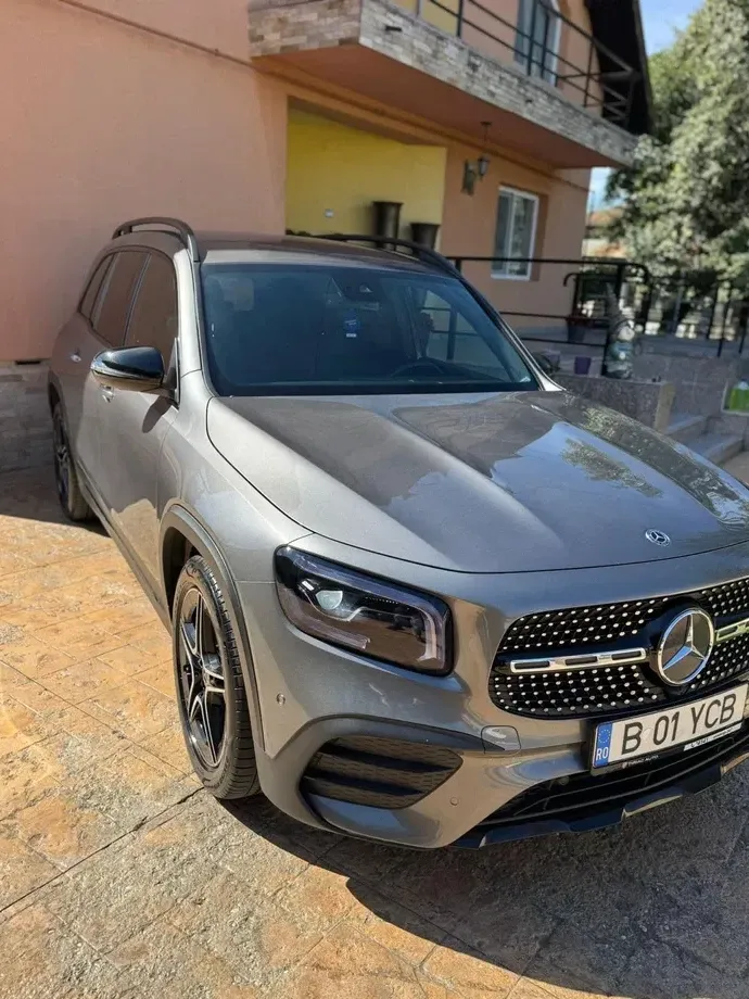 Mercedes-Benz GLB — imagine 4