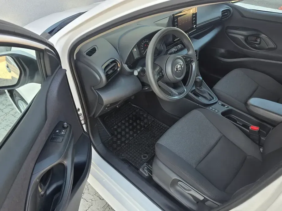 Toyota Yaris — imagine 10