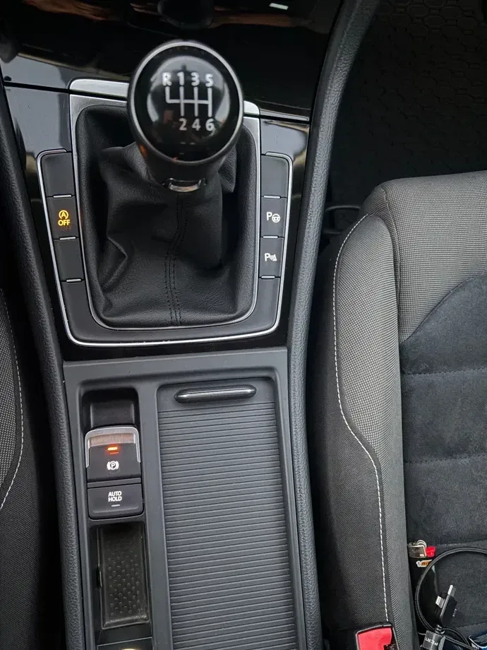 Volkswagen Golf VII — imagine 8