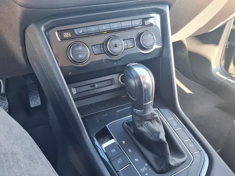 Volkswagen Tiguan — imagine 5