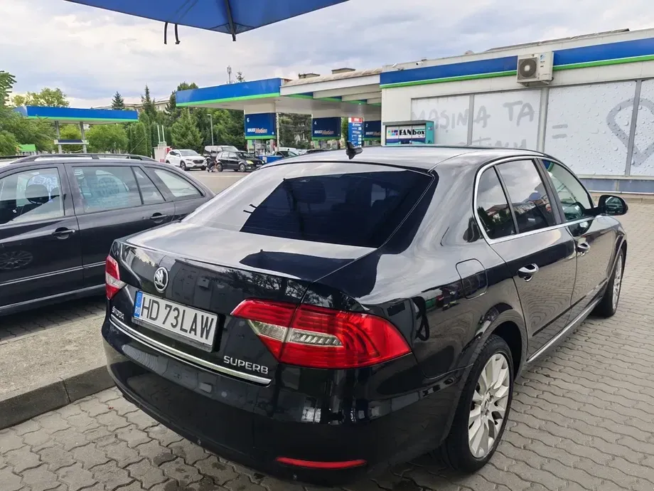 Škoda Superb — imagine 4
