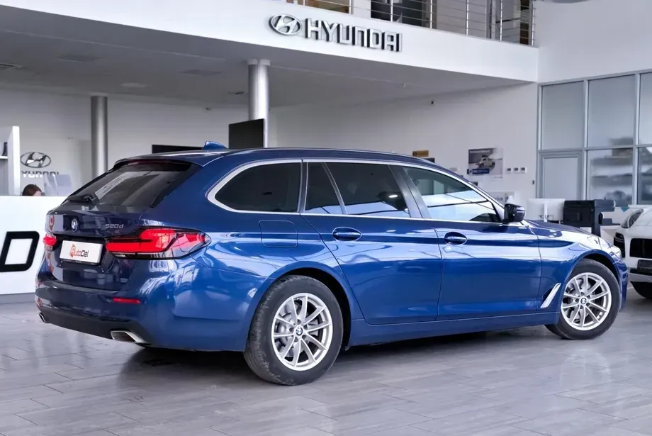 BMW Seria 5 G30/G31 520d Aut. — imagine 8