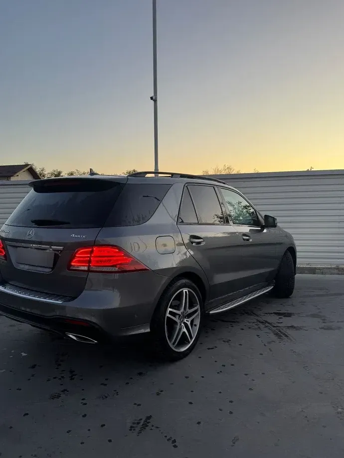 Mercedes-Benz GLE 250 d 4MATIC — imagine 6