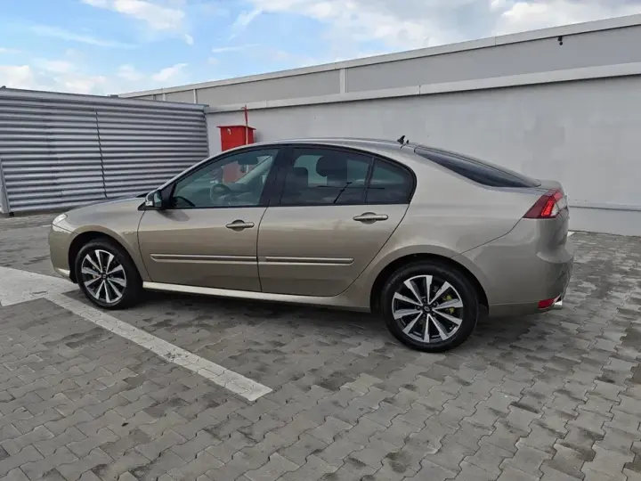Renault Laguna
