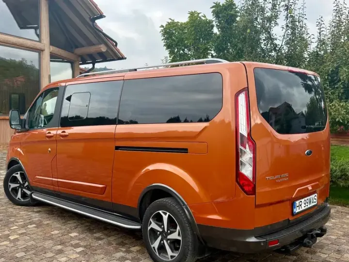 Ford Tourneo Custom