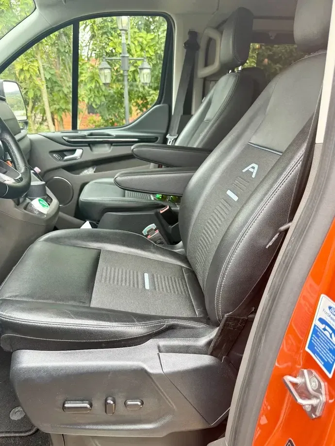 Ford Tourneo Custom — imagine 7