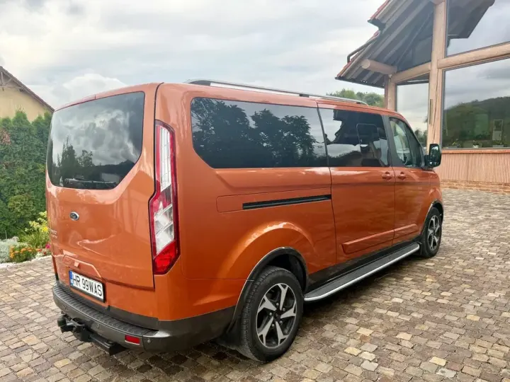 Ford Tourneo Custom