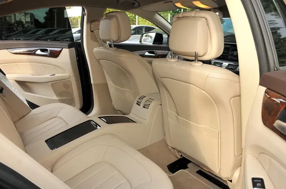 Mercedes-Benz CLS C218 350 CDI BlueEfficiency Aut — imagine 8