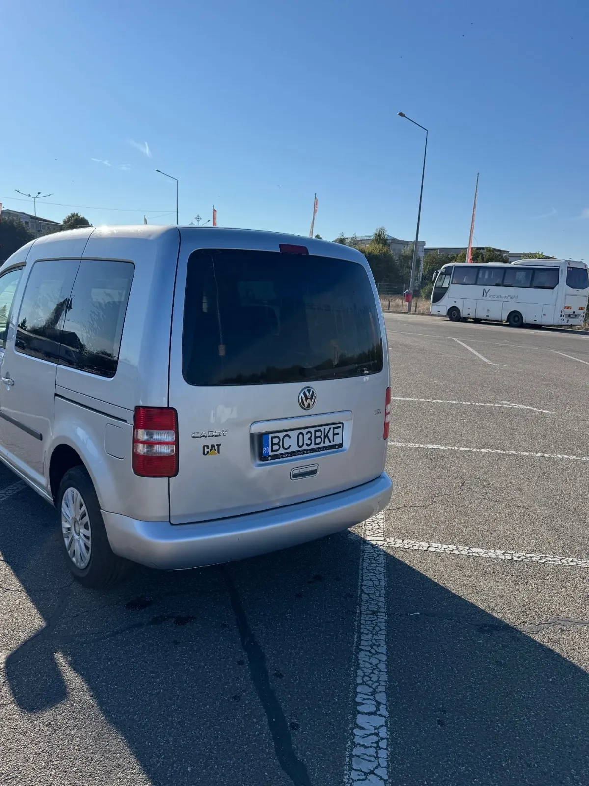 Volkswagen Caddy — imagine 9