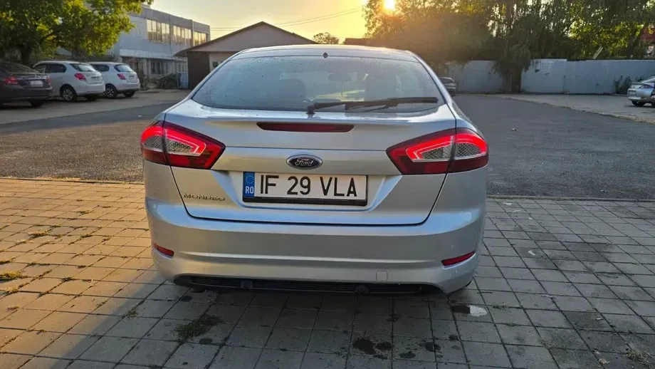 Ford Mondeo III — imagine 3