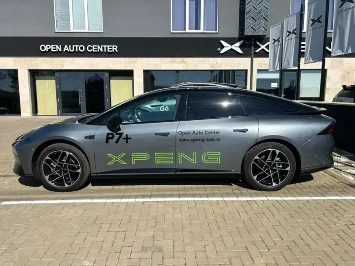 Xpeng P7