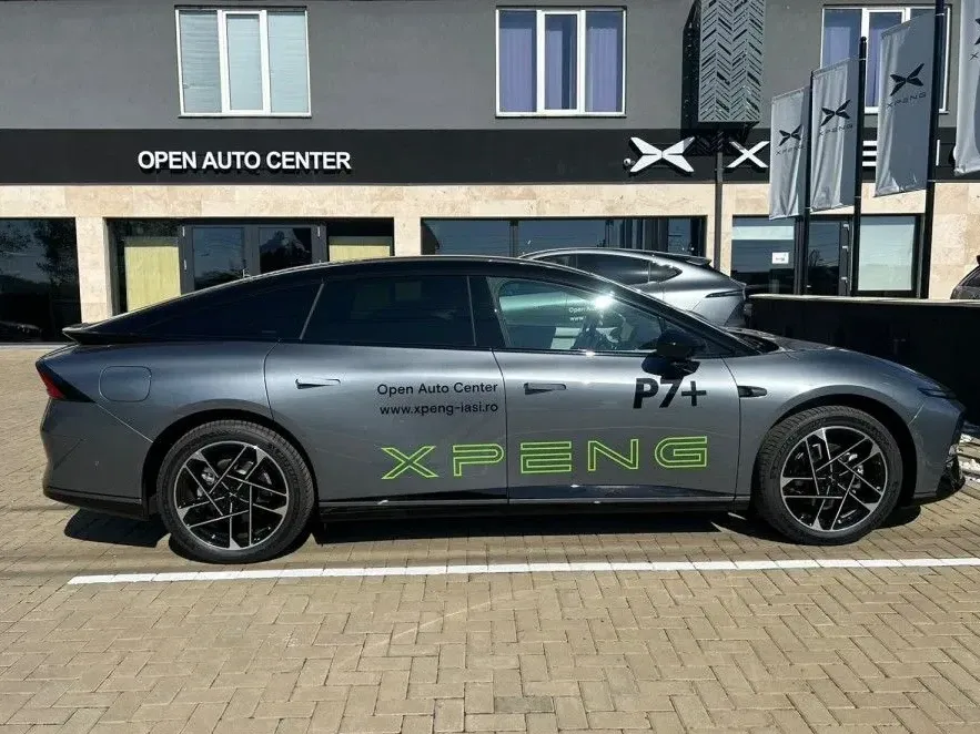 Xpeng P7 — imagine 4