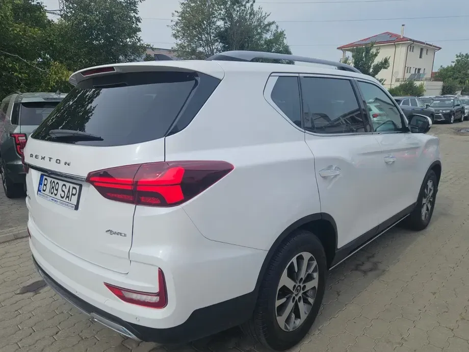 SsangYong REXTON — imagine 6