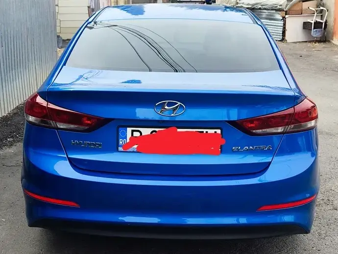 Hyundai Elantra VI