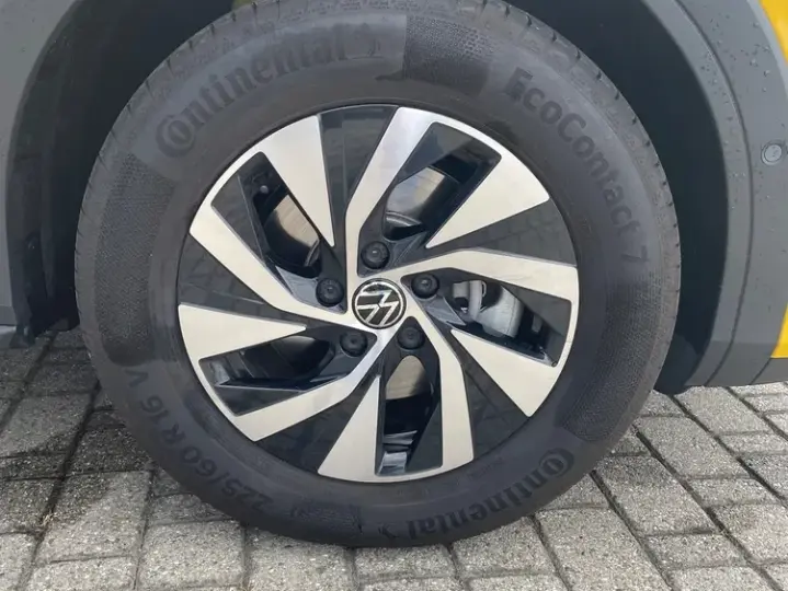 Volkswagen T-Roc 1.5 eTSI 115 CP DSG MHEV Life