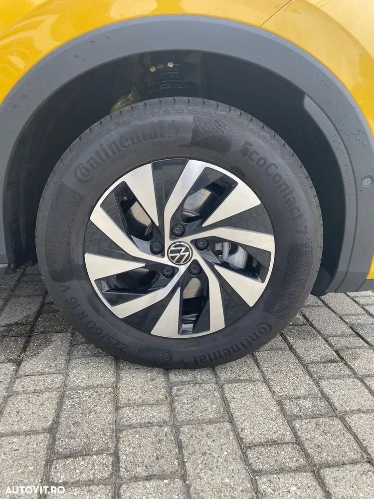 Volkswagen T-Roc 1.5 eTSI 115 CP DSG MHEV Life — imagine 4