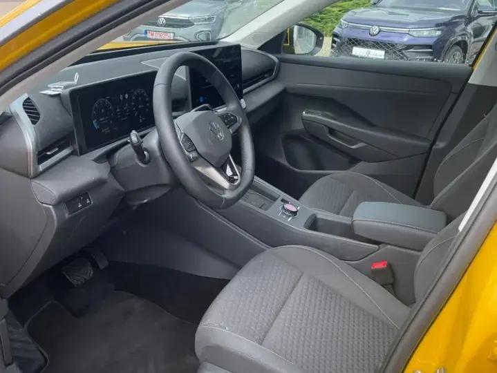 Volkswagen T-Roc 1.5 eTSI 115 CP DSG MHEV Life