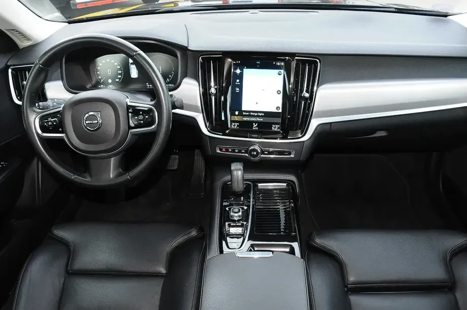 Volvo S90 T8 Twin Engine AWD Geartronic Momentum — imagine 7