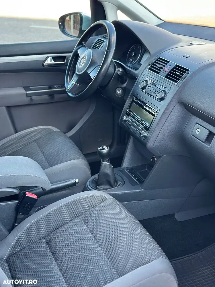Volkswagen Touran 1.6 TDI BlueMotion Technology Comfortline — imagine 6