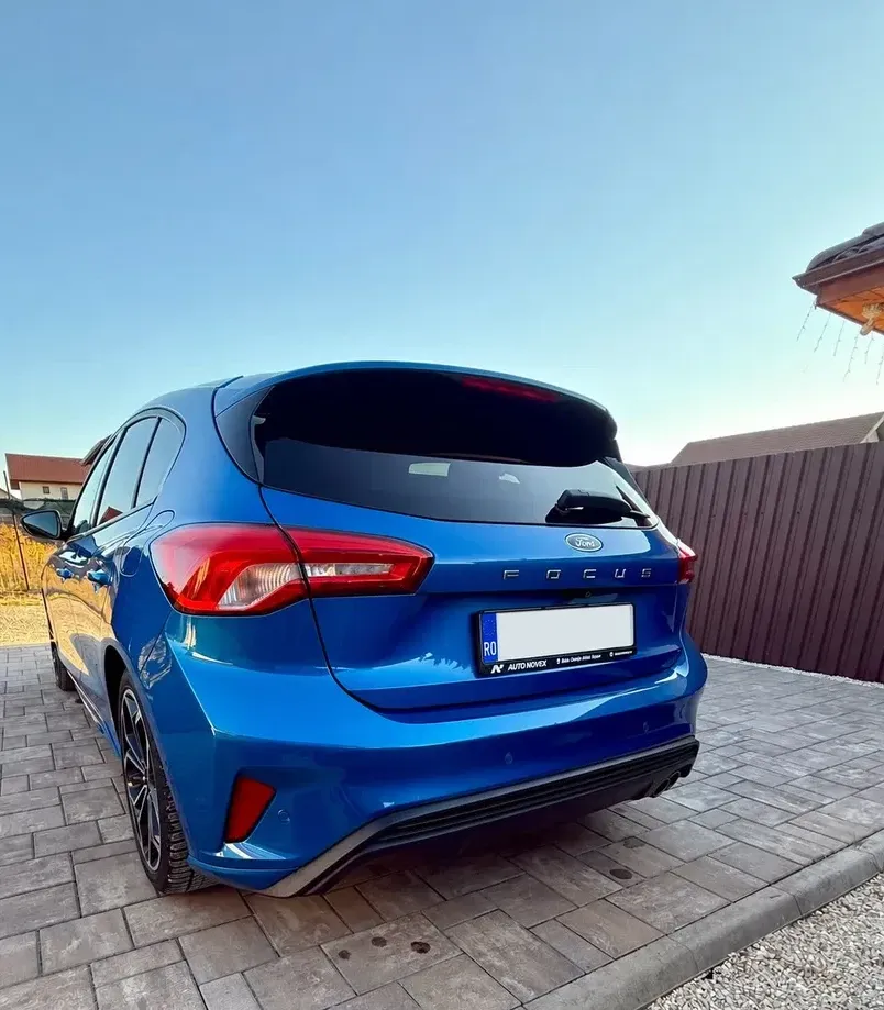 Ford Focus MK4 — imagine 4