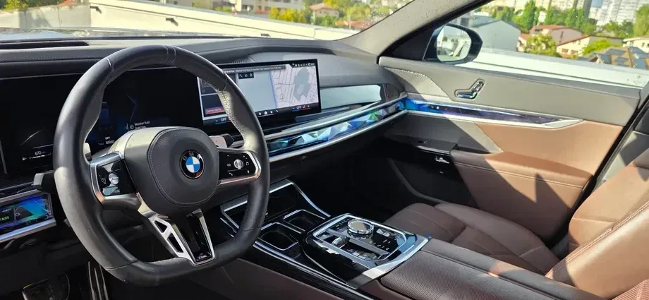 BMW Seria 7 G70 740d xDrive MHEV — imagine 7