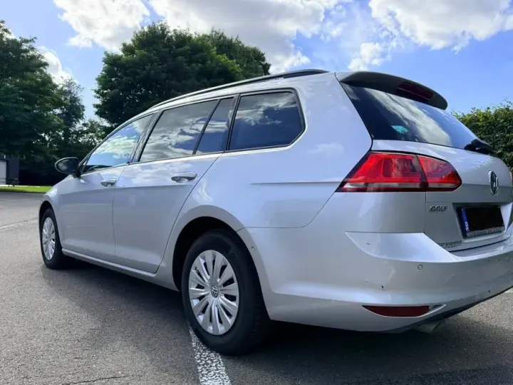 Volkswagen Golf VII
