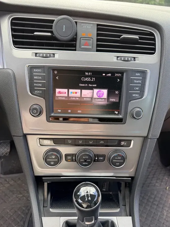 Volkswagen Golf VII — imagine 10