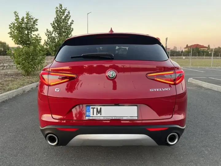 Alfa Romeo Stelvio 2.0 Turbo AWD AT8 Super