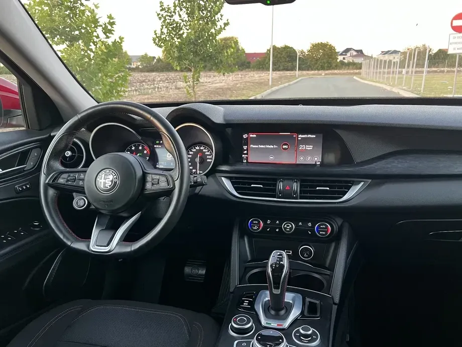 Alfa Romeo Stelvio 2.0 Turbo AWD AT8 Super — imagine 2