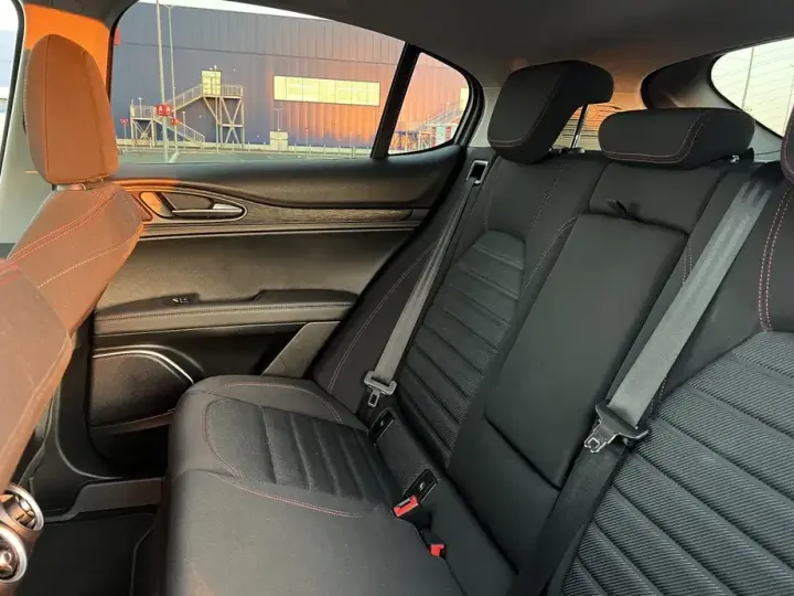 Alfa Romeo Stelvio 2.0 Turbo AWD AT8 Super