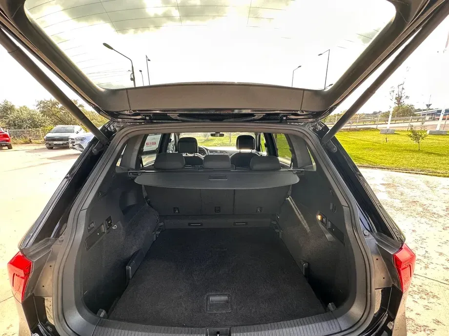 Volkswagen Tiguan II 2.0 TDI SCR 4MOTION BlueMotion Technology DSG Lounge Sport & Style — imagine 10