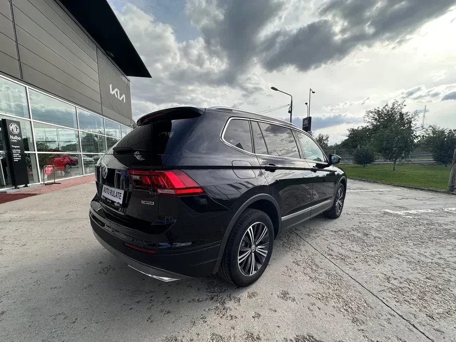 Volkswagen Tiguan II 2.0 TDI SCR 4MOTION BlueMotion Technology DSG Lounge Sport & Style — imagine 8